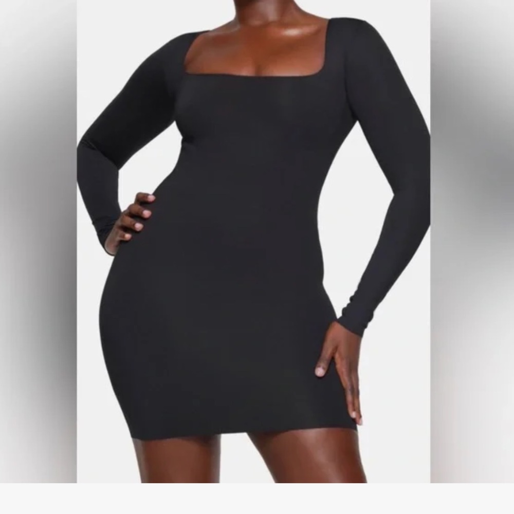 SKIMS Black Long-Sleeve Bodycon Dress